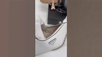 Сумка Prada