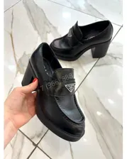 Туфли Prada на каблуке