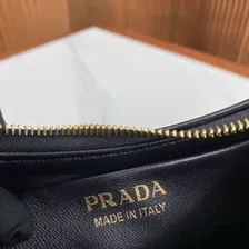 Женская сумка Prada Arque nylon черная