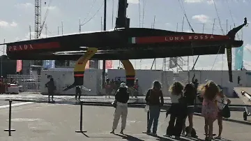 Luna Rossa having a shower rare footage after 2 wins at today's semifinal PRADA CUP